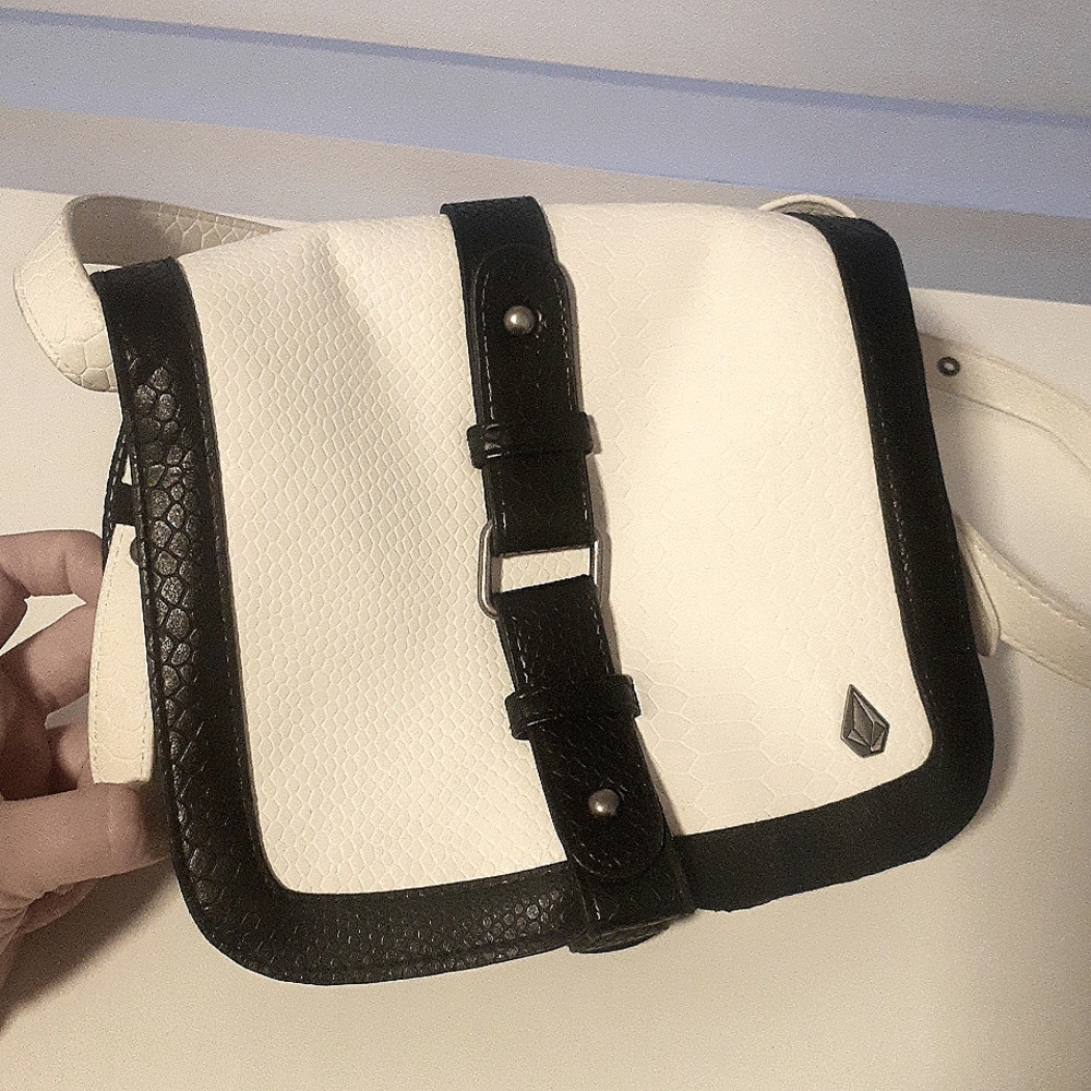 Volcom little purse